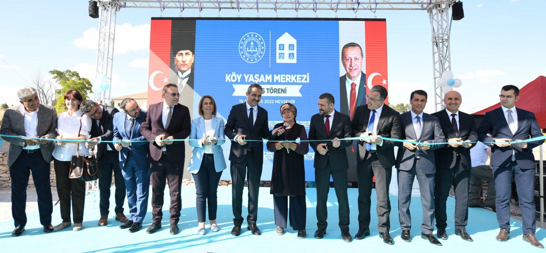 AVANOS'TA ÜÇKUYU İLKOKULU VE KÖY YAŞAM MERKEZİ HİZMETE AÇILDI